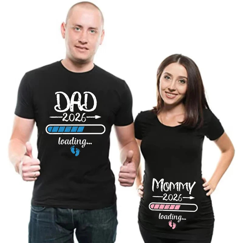 2026 New Cute Dad +Mom+ Baby Printed Couple Maternity T-Shirt Pregnancy Announcement Shirt Couple Pregnant Tshirt Clothes