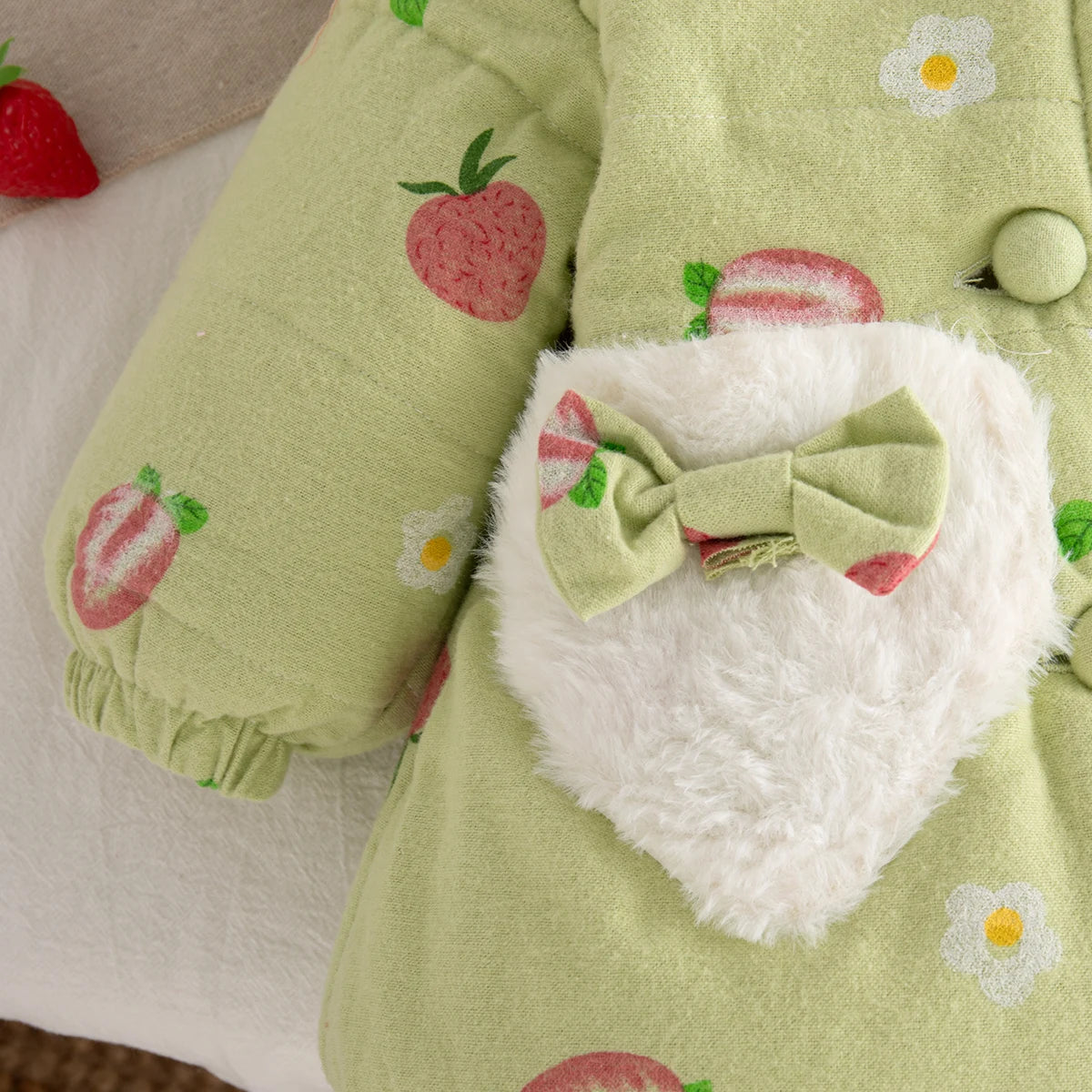 Winter New Sweet Strawberry Baby Girl Coat, Thick And Warm Cute Hat, Children'S Long Sleeved Clothes (9 Months -3 Years Old)