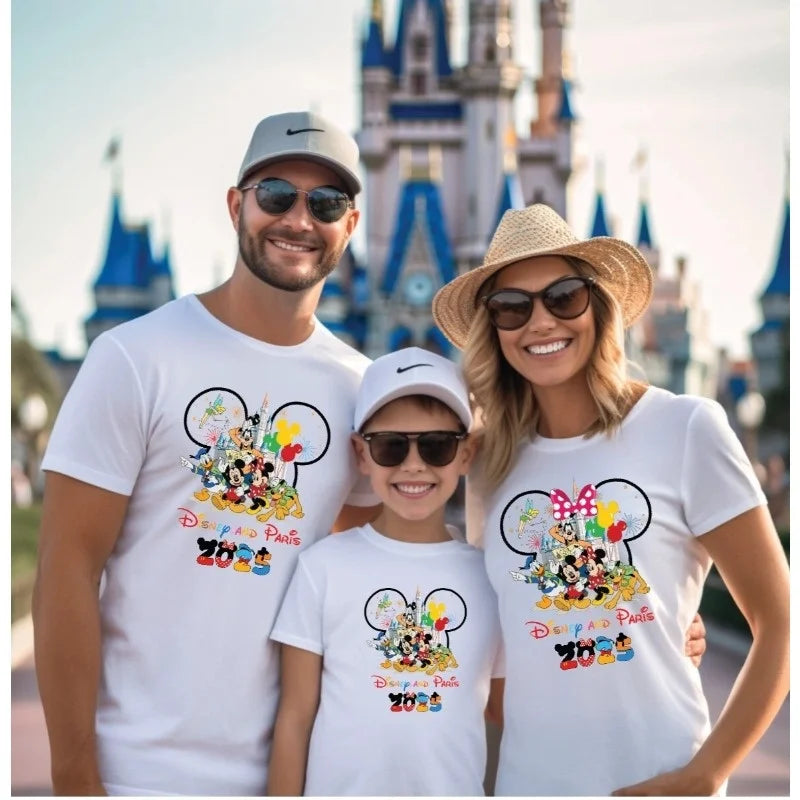 2025 Hot Disneyl and Paris T-Shirt Mickey Minnie Family Disney Bell Trip Gift Summer High Quality Tshirt