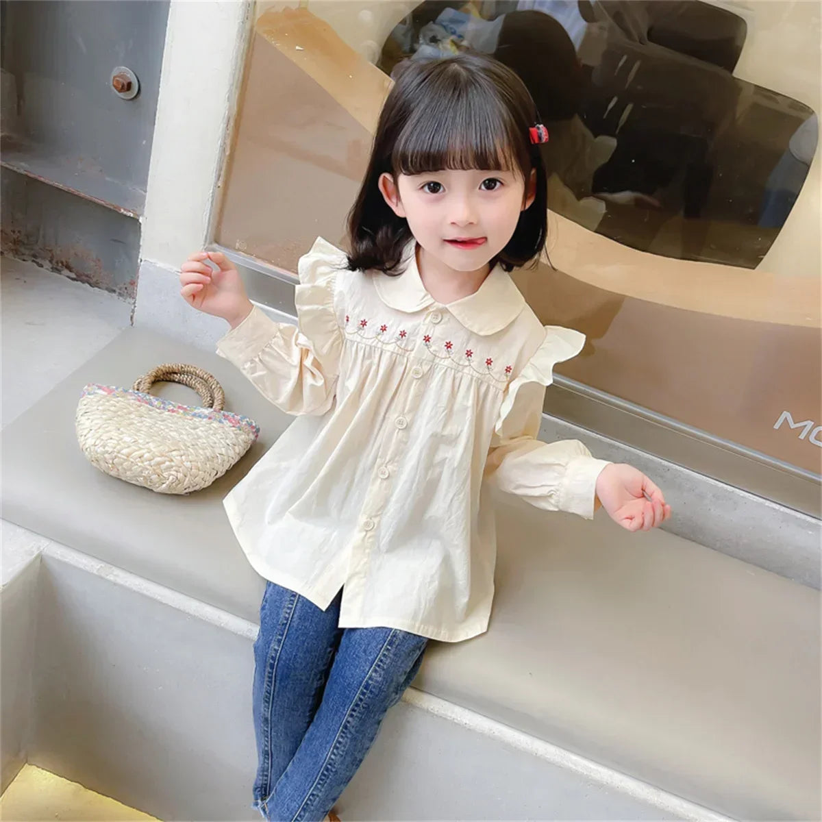 (Girls 0-5 years old) Autumn New Girls' Shirts Lace Pleated Flowers Decorated Doll Collar Blouse Blouse Blouse Blouse Blouse