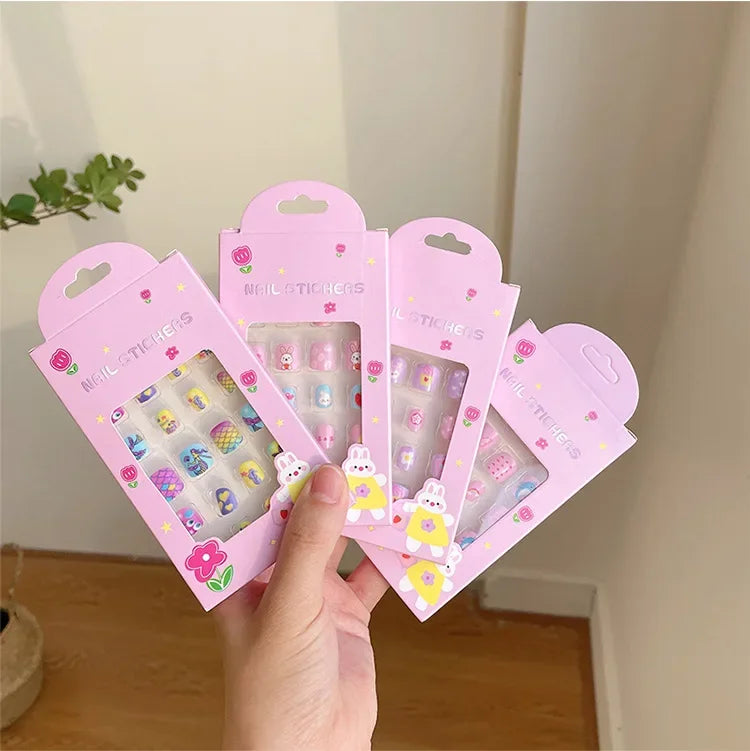 24PCS Children False Nails Kids Girls Press on Short Artificial Fake Nails Cute Pre Glue Full Cover Acrylic Nail Tip Kit