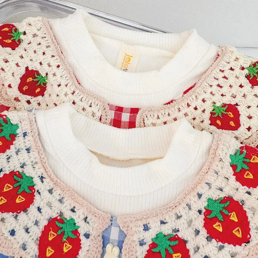 Spring And Autumn New Sweet Red Strawberry Baby Girl Dress, Plaid Long Sleeved Children'S Clothing (6 Months -3 Years Old)