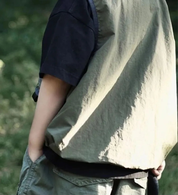 2025 New Autumn Outdoor Tactical Vest for Kids Boys Girls Olive Green Kids Cargo Vest Lightweight Waterproof Hiking Jacket