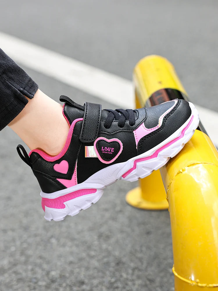 Girls' autumn and winter sports shoes, anti slip leather surface, elementary school students' spring outdoor shoes, middle-aged