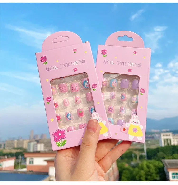 24PCS Children False Nails Kids Girls Press on Short Artificial Fake Nails Cute Pre Glue Full Cover Acrylic Nail Tip Kit