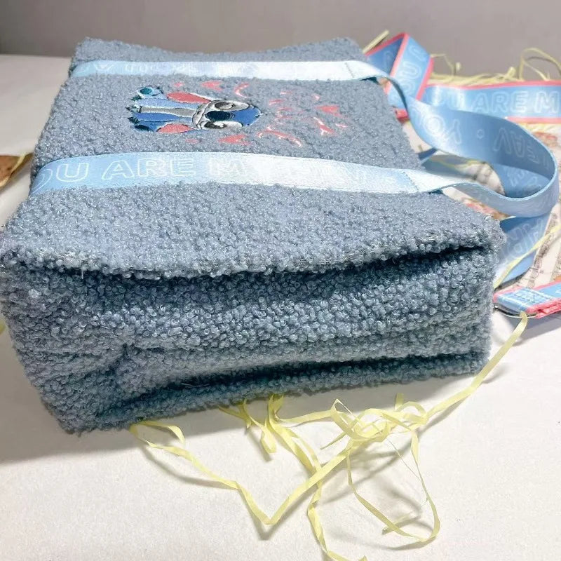 Disney Stitch New Women's Plush Shoulder Bag Cartoon Cute Women's Plush Shoulder Messenger Bag Fashion Embroidery Women's Bag