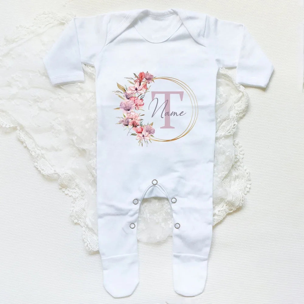 Personalised Wreath with Name Baby Babygrow Sleepsuit Custom Newbron Shower Gift Baby Coming Home Outfit Baby Boy Girl Clothes