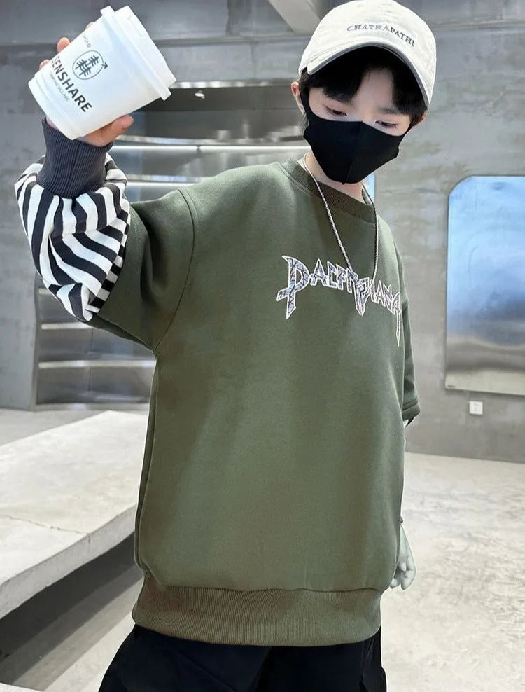 Boys' Medium-Large 2025 New Arrival No Hood Long Sleeve Fake Two-Piece Loose Fit Stylish Sweatshirt for Spring