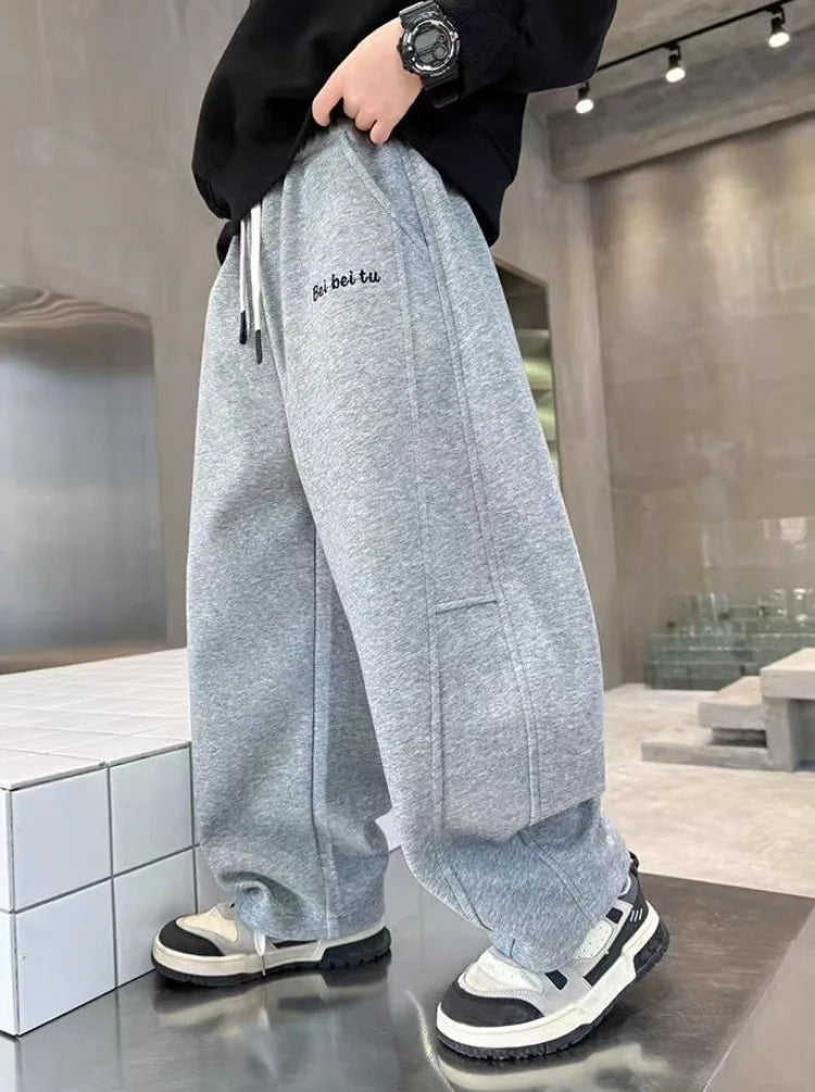 2025 New Style Boys Wide-Leg Sports Pants for 8-14 Years Kids Spring Autumn Kids Sweatpants Stylish Loose Fit Breathable Cotton