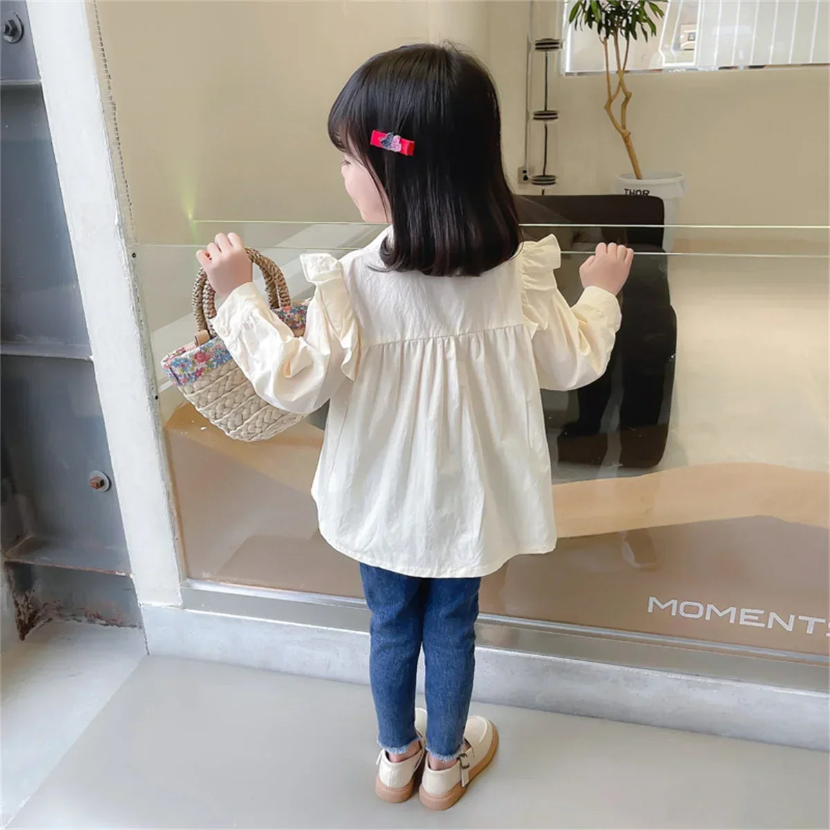 (Girls 0-5 years old) Autumn New Girls' Shirts Lace Pleated Flowers Decorated Doll Collar Blouse Blouse Blouse Blouse Blouse