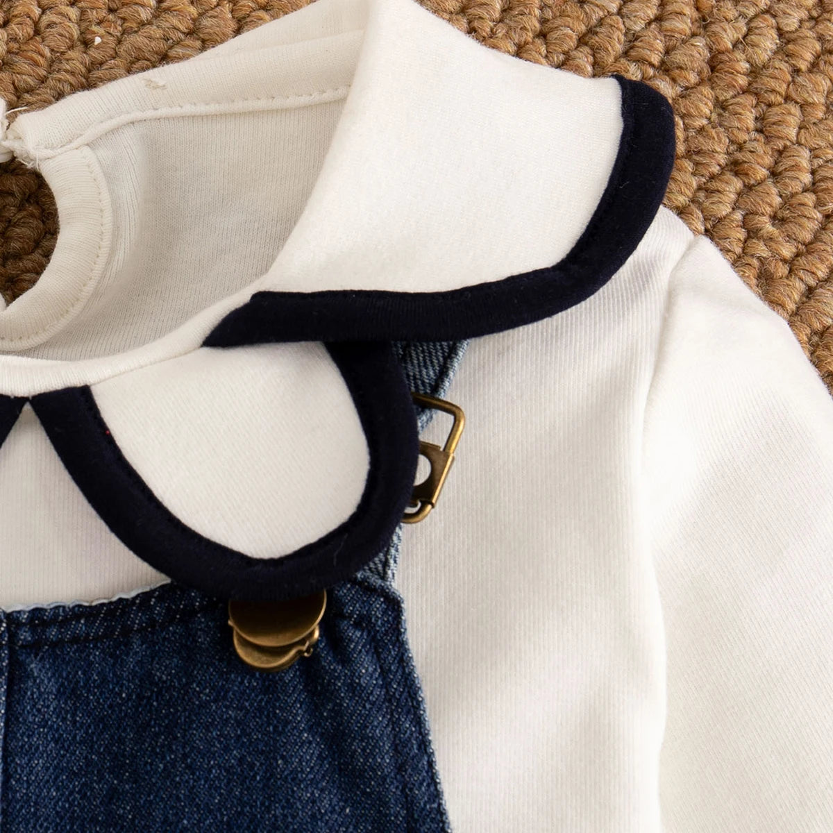 Spring And Autumn New Baby Girl Two Piece Set, White Long Sleeve Top+Beef Strap Skirt Children'S Clothing (9 Months -4 Years)