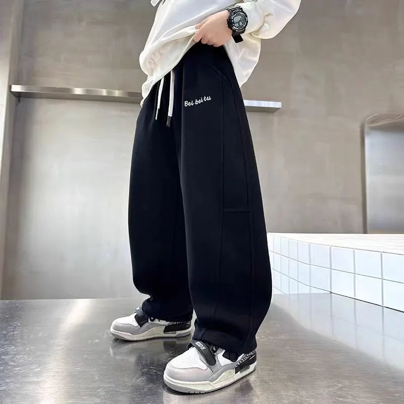 2025 New Style Boys Wide-Leg Sports Pants for 8-14 Years Kids Spring Autumn Kids Sweatpants Stylish Loose Fit Breathable Cotton