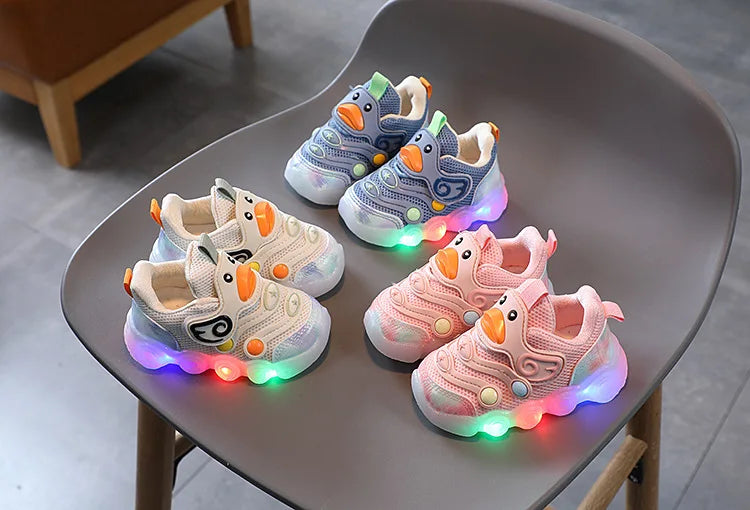 Children Led Casual Shoes Cute Cartoon Duck Sneakers Toddler Glowing Tennis Shoes Boys Girls Breathable Mesh Sports Shoes Sapato