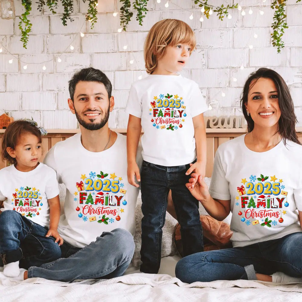 2025 Family Christmas Matching Outfits Dad Mom and Daughter Son Tshirt Baby Romper Xmas Family Look New Year's Clothes