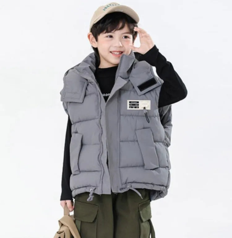 2025 Kids Puffy Windproof Quilted Sleeveless Jacket Korean Style Oversized Cargo Vest for Toddler Boys Thermal Insulated Outdoor