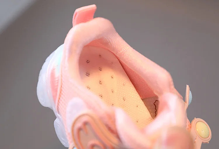 Children Led Casual Shoes Cute Cartoon Duck Sneakers Toddler Glowing Tennis Shoes Boys Girls Breathable Mesh Sports Shoes Sapato