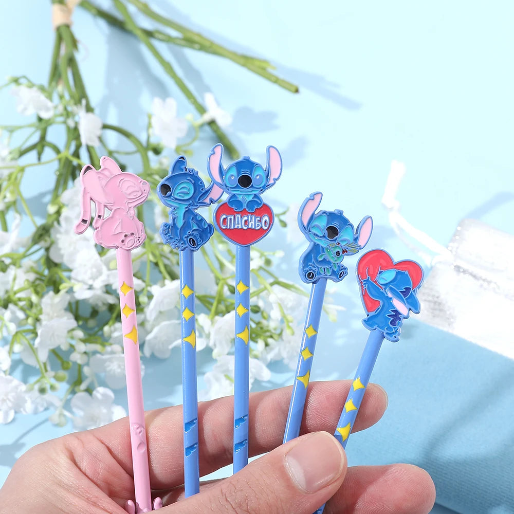Cartoon cute Stitch makeup brush, soft fiber makeup brush, Stitch portable comb, Stitch eye shadow brush, suitable for girls' bi