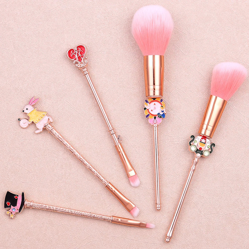 Fantasy, Alice's Wonderland makeup brush set, Mr. Rabbit pumpkin carriage creative makeup brush, suitable for girls' holiday gif