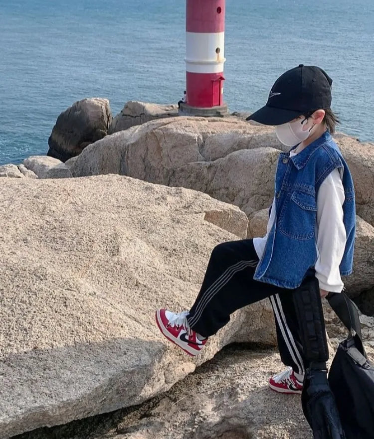 2025 New Boys Denim Vest Sleeveless Toddler Boys Spring Autumn Stylish Kids Jacket