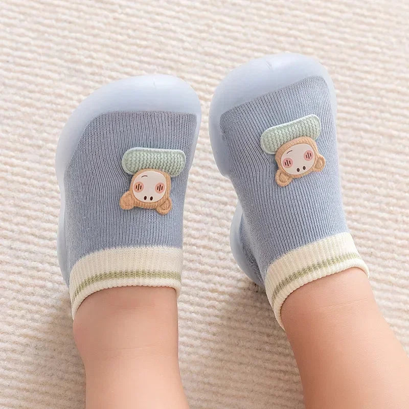 Cute Baby Toddler Shoes Infant Soft Sole Indoor Children's Shoes Cartoon Socks And Shoes Newborn Summer Baby Girl Shoes