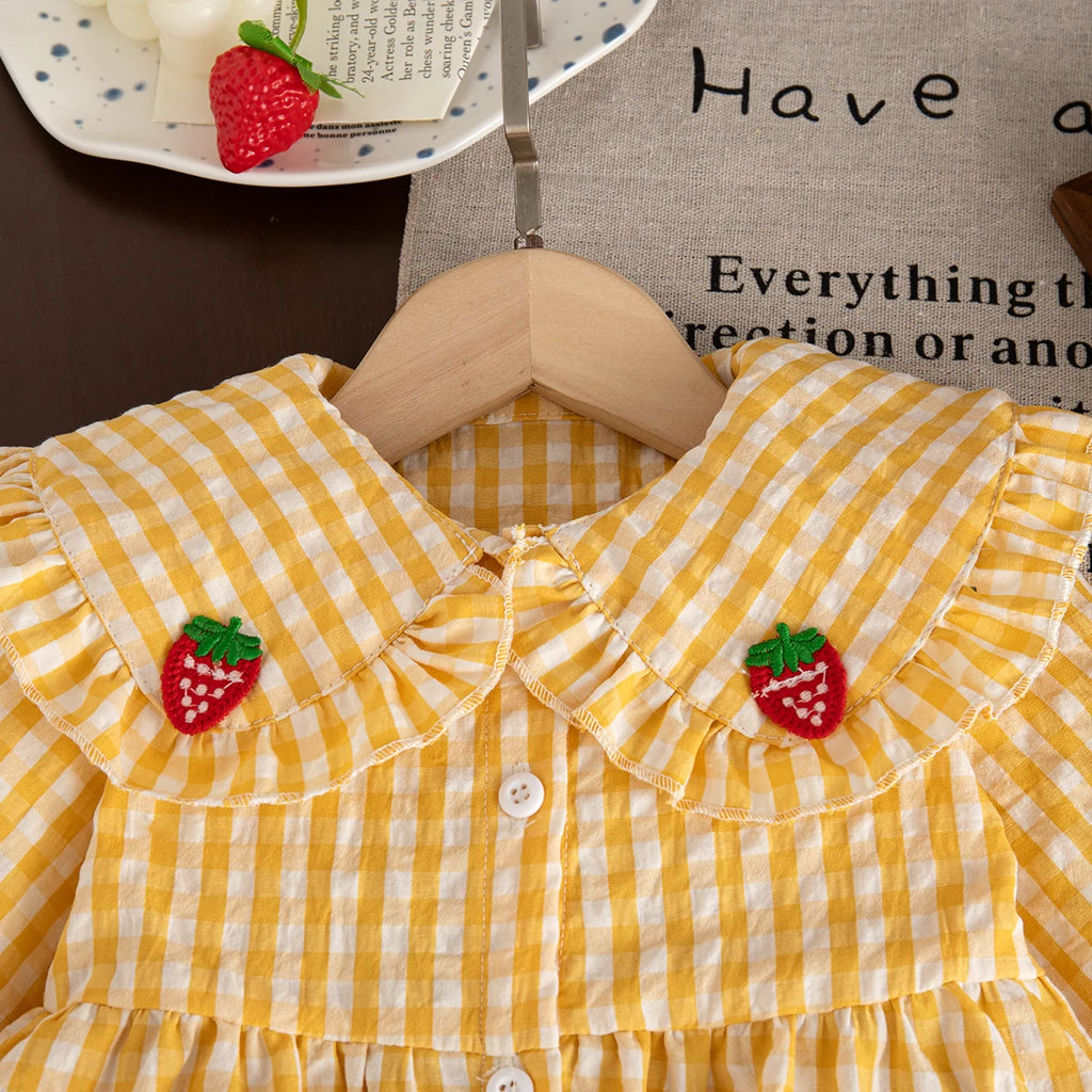Spring And Autumn New Sweet Strawberry Baby Girl Dress, Yellow Checkered Long Sleeved Children'S Clothing For Babies Aged 0-3