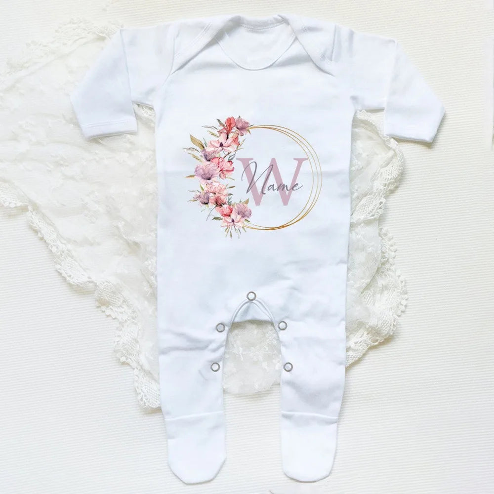 Personalised Wreath with Name Baby Babygrow Sleepsuit Custom Newbron Shower Gift Baby Coming Home Outfit Baby Boy Girl Clothes