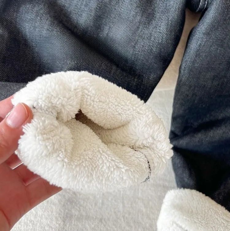 Boys Fleece-Lined Jeans Thermal Winter Pants Thickened Full-Body Cashmere Long Pants for Toddler Boys Outdoor Winter Clothing