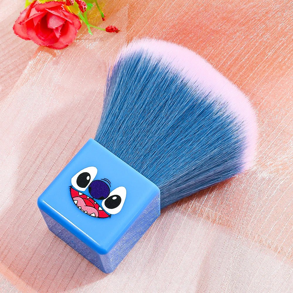 1pcs cute Stitch makeup brush, super soft, party dance professional makeup loose powder brush, suitable for boys and girls