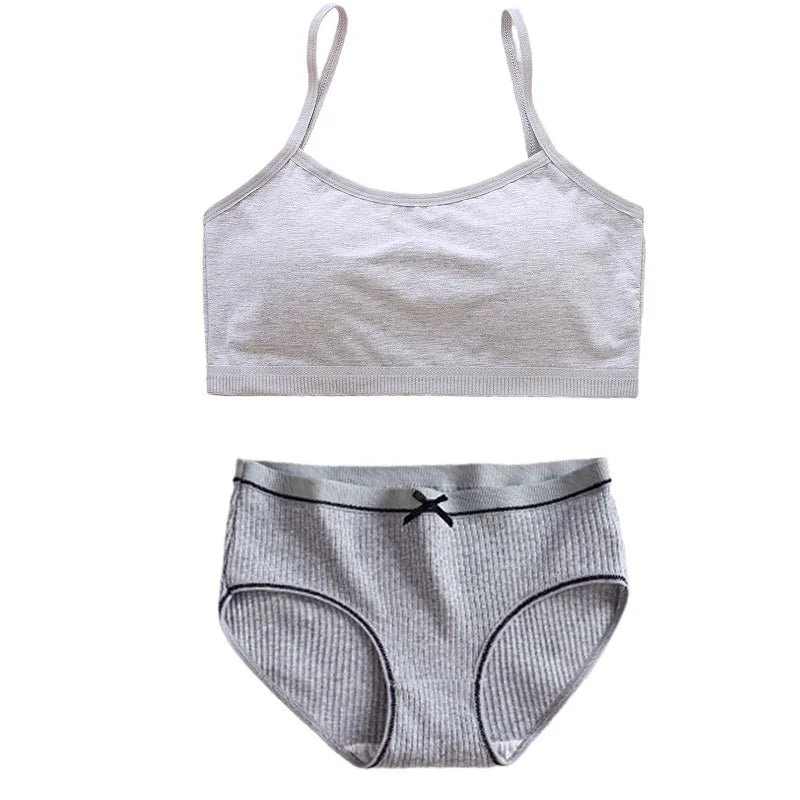 1/4 Sets Cotton Girls Underwear Set Teenage Girls Training Bras and Panties Suit Solid Wireless Fixed Pad Bra with Briefs Set