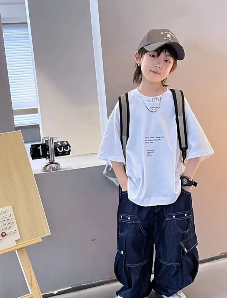 2025 New Boys' Solid Color Jeans - Loose Fit Straight Leg Kids' Long Pants with Pockets, Trendy & Stylish Denim for Active Boys