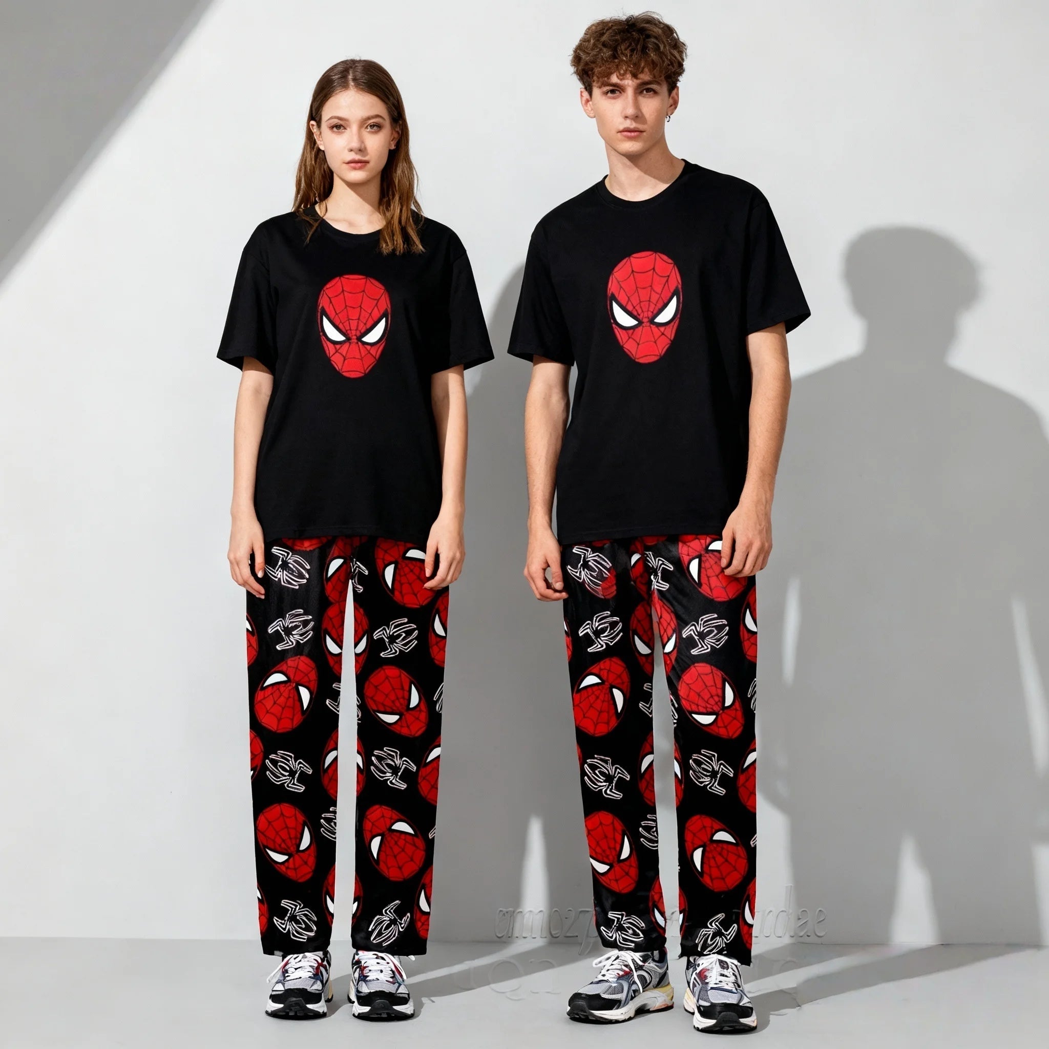 Spring and Autumn Hot Disney Series Sweet and Cool Spider Man Short Sleeved Pants Set for Adults and Children Parent Child Set