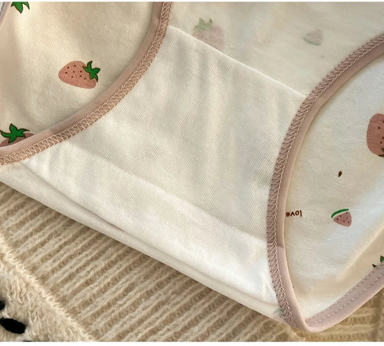 5PCS Kids Girls Cotton Soft Antibacterial Briefs Baby Cute Strawberry Print Panties 2+y Young Children Thin Breathable Underwear