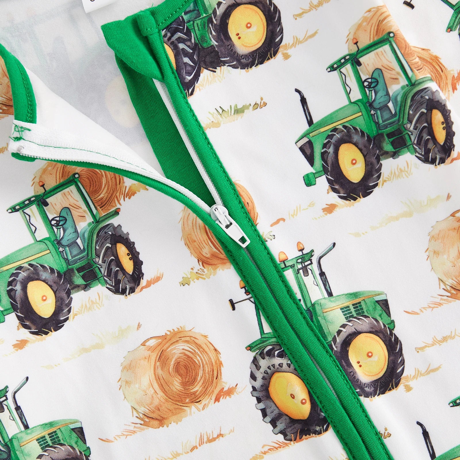 Toddler Unisex Autumn Coverall with Cute Farm Vehicle Pattern Easy Zip Closure and Cozy Crew Neck for All-Day Play