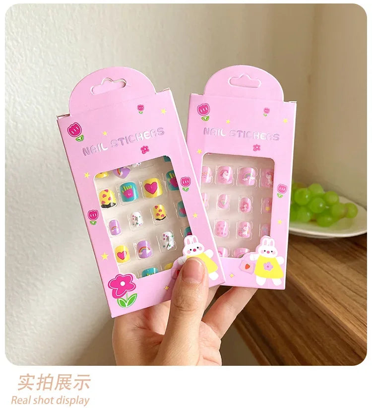 24PCS Children False Nails Kids Girls Press on Short Artificial Fake Nails Cute Pre Glue Full Cover Acrylic Nail Tip Kit