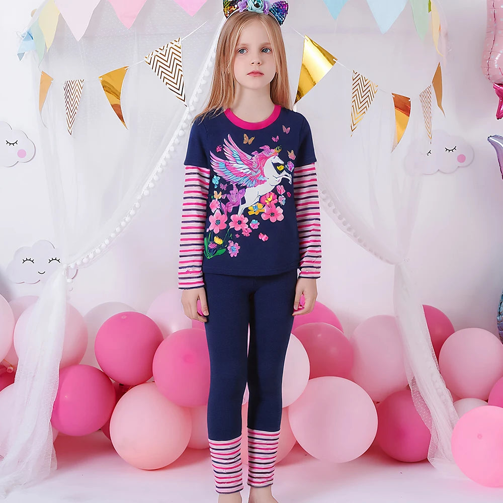 VIKITA 2025 Kinderkleidungsset für Mädchen, 2-teilig: Langarm-Baumwoll-T-Shirt mit Blumen-, Einhorn- und Schmetterlingsmotiv und passende schmal geschnittene Bleistifthose.