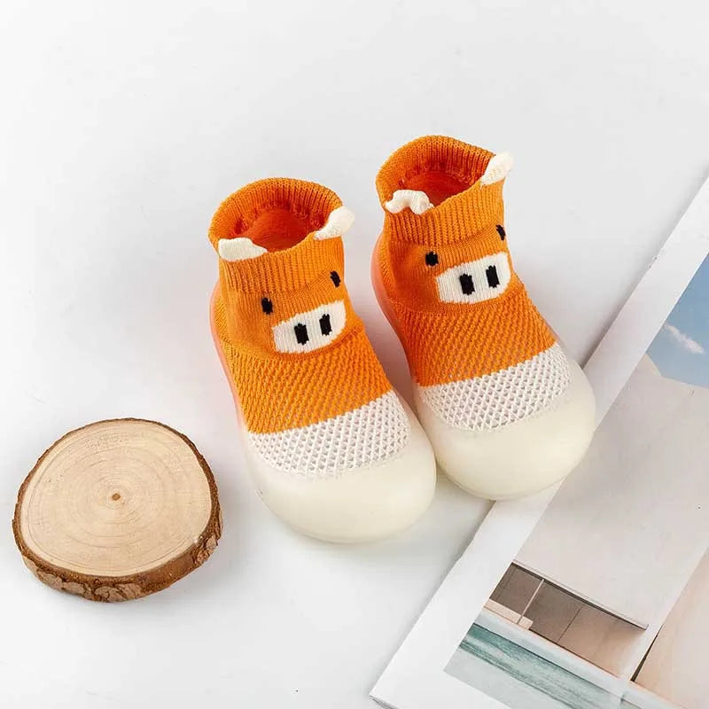 New product breathable grid socks shoes baby soft sole indoor anti-slip toddler shoes cartoon style cute pig socks shoes