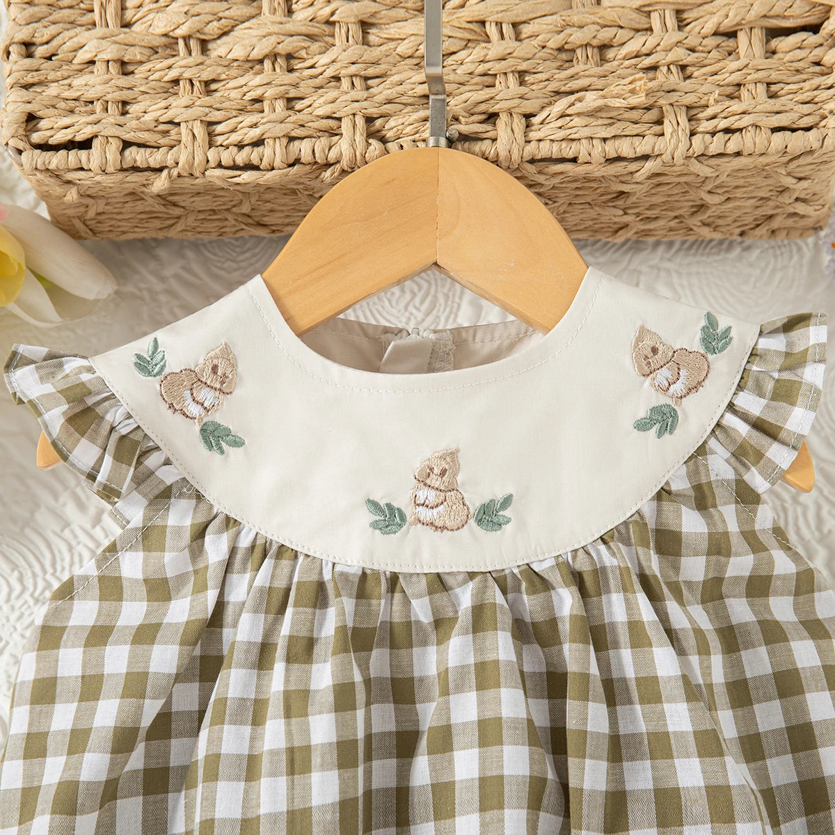 Summer New Cute Squirrel Embroidered Baby Girl Dress, Casual Style Checkered Small Flying Sleeve Children'S Clothing (0-4 Years)
