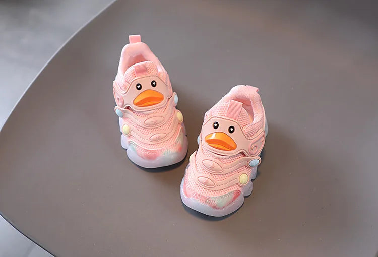 Children Led Casual Shoes Cute Cartoon Duck Sneakers Toddler Glowing Tennis Shoes Boys Girls Breathable Mesh Sports Shoes Sapato