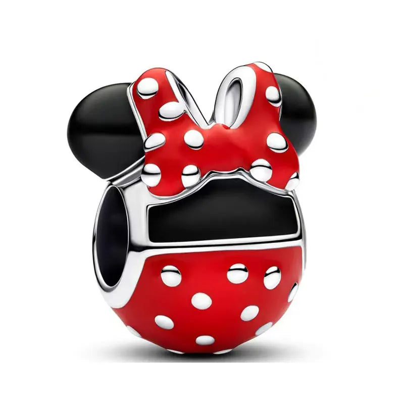 El broche está defectuoso, la pulsera está mal posicionada y el broche no aguanta el cierre, el articulo está defectuoso ):