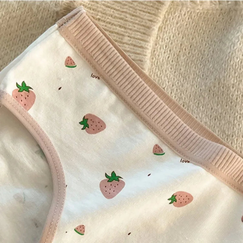 5PCS Kids Girls Cotton Soft Antibacterial Briefs Baby Cute Strawberry Print Panties 2+y Young Children Thin Breathable Underwear