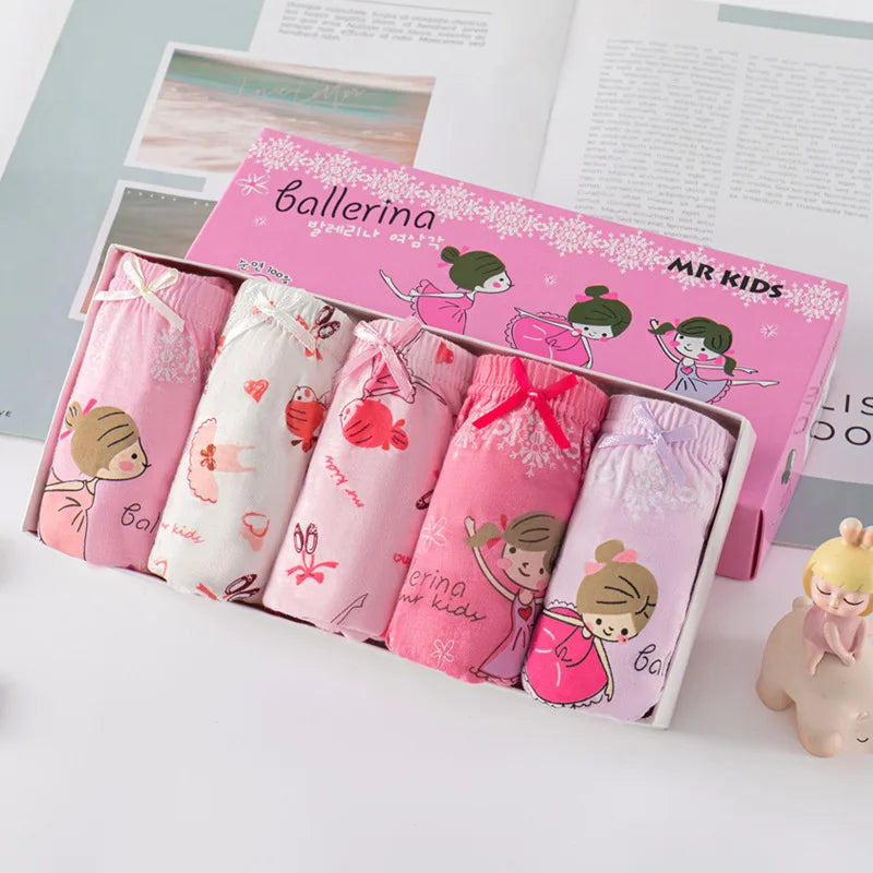 5/10 Pieces Cotton Girls Triangle Panties Cute Characters Pattern Children's Underwear Daily Wear Comfortable Schoolgirl Briefs