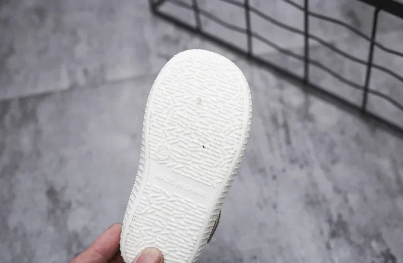 Kids Sandals Summer Girls Boys Cut Out Sneakers Breathable Children Sports Shoes Closed Toe Baby Toddlers Beach Sandalias Flats