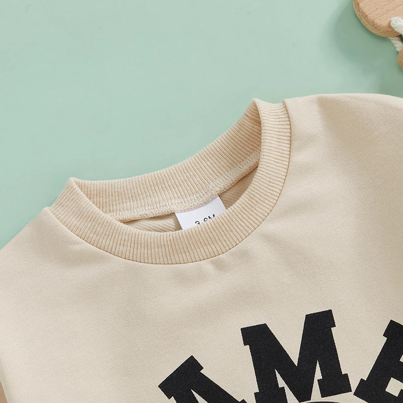 Infant Boys Fall Hooded Romper with Zipper Closure and Cute Animal Print Design for Cozy Autumn Days