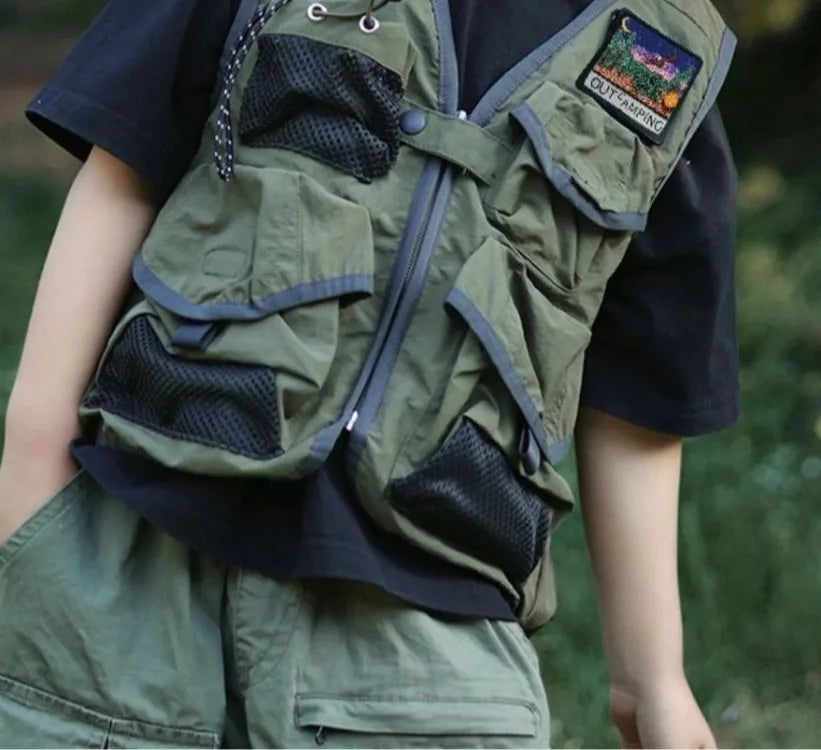 2025 New Autumn Outdoor Tactical Vest for Kids Boys Girls Olive Green Kids Cargo Vest Lightweight Waterproof Hiking Jacket