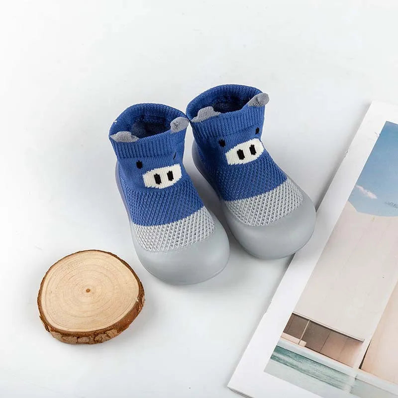 New product breathable grid socks shoes baby soft sole indoor anti-slip toddler shoes cartoon style cute pig socks shoes